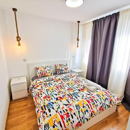 Citycenter Boutique Apartment Larnaca Buitenkant foto