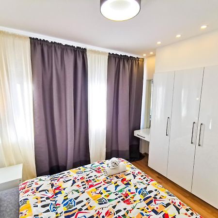 Citycenter Boutique Apartment Larnaca Buitenkant foto