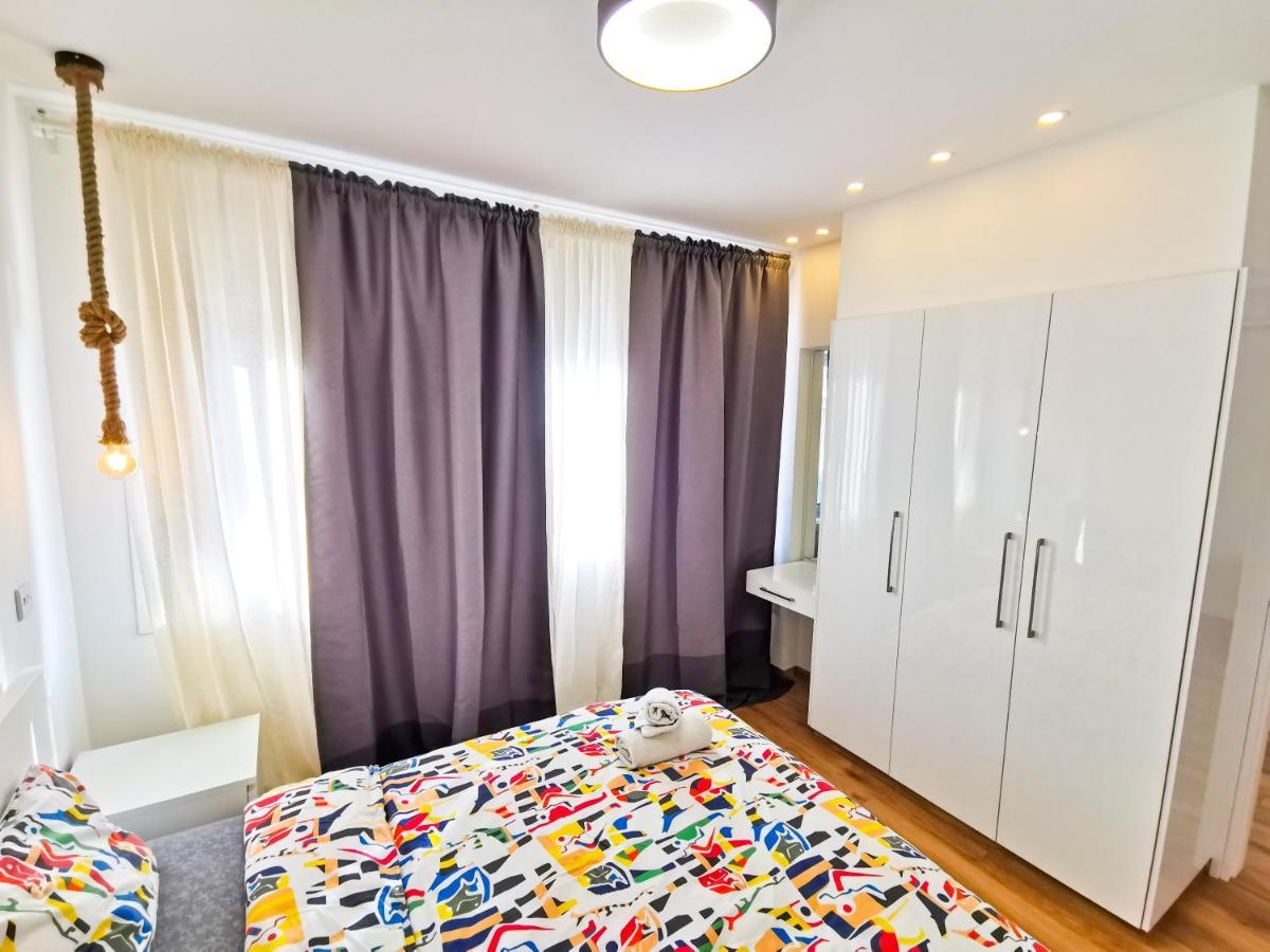 Citycenter Boutique Apartment Larnaca Buitenkant foto